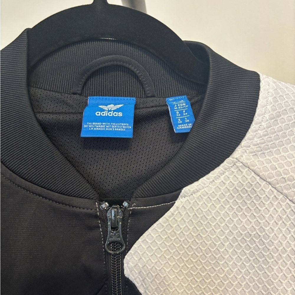 Adidas Women's MonochromeEquipment ADV 91-17 Black & White Bomber Jacket Size XS - Picture 4 of 7